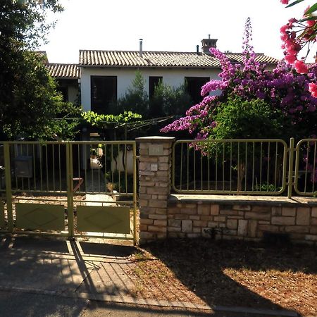 Elda Apartment Pula Luaran gambar