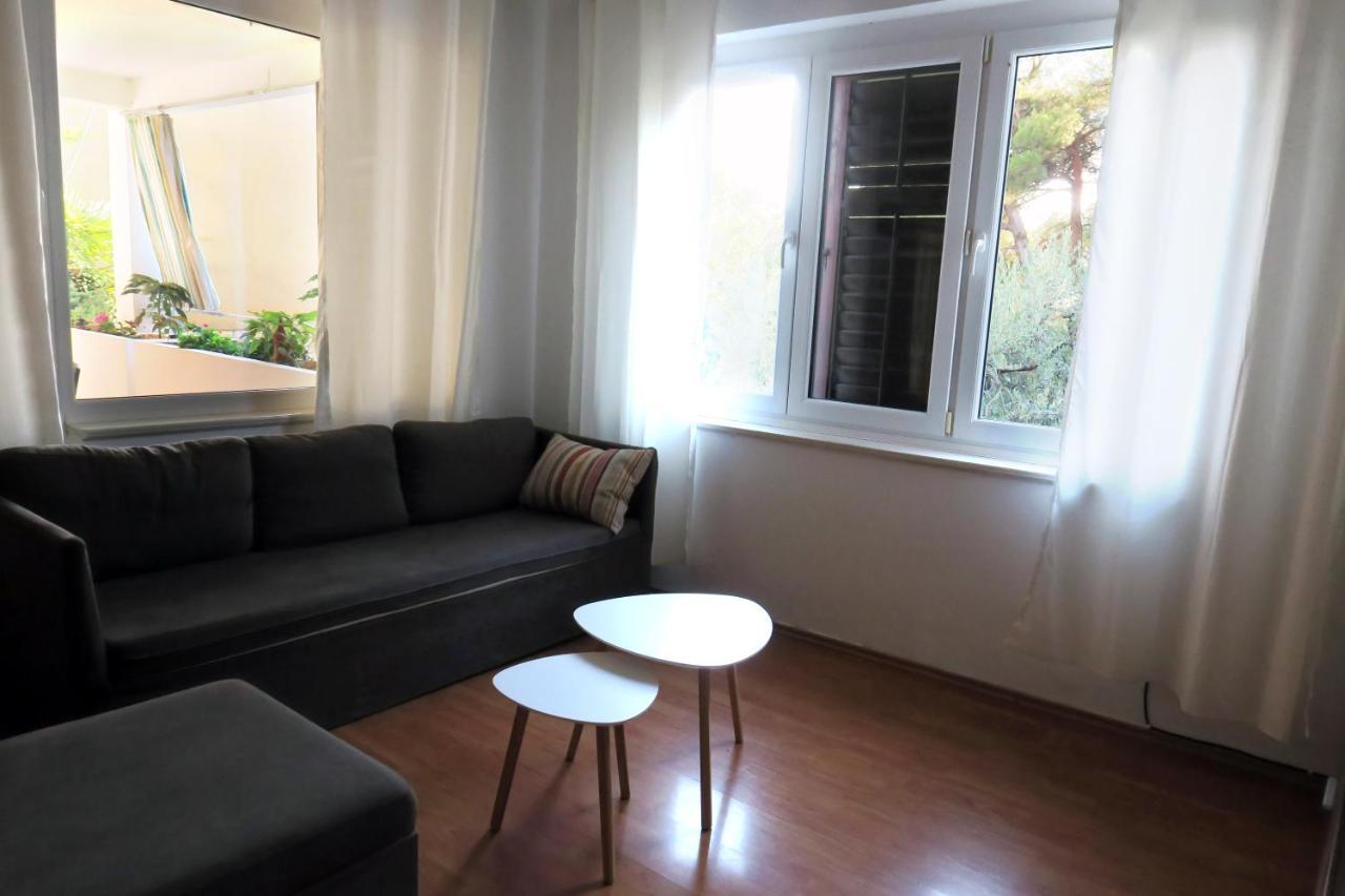 Elda Apartment Pula Luaran gambar